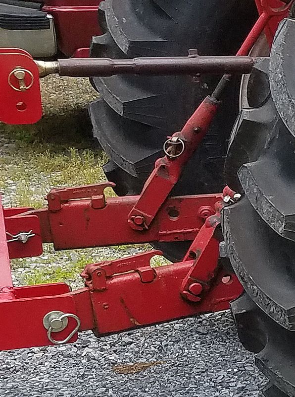Telescoping lift arm won't stay locked in new holland 4630